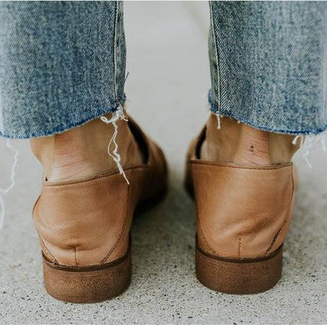 Damer moderiktiga läderslippers med flätad design Mirla-Eva Jonsson