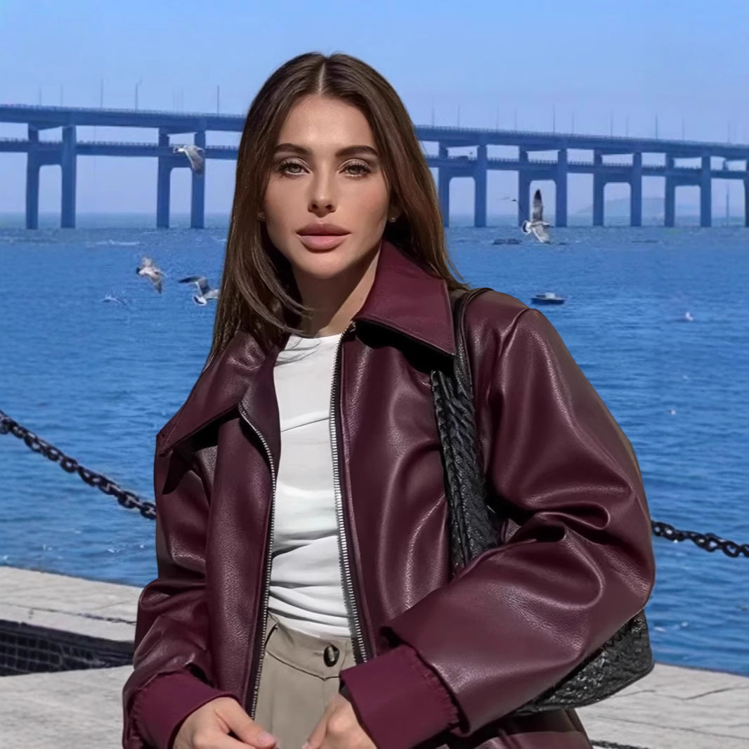Damer modern Bikerjacka med glänsande konstläder Mirla-Eva Jonsson
