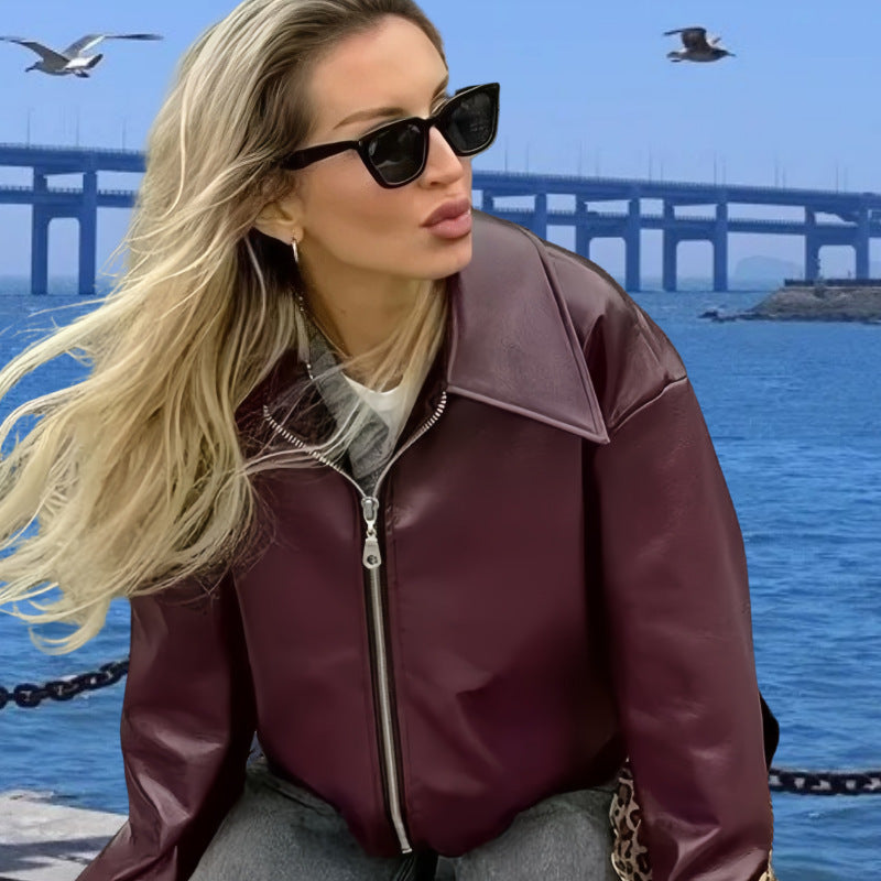 Damer modern Bikerjacka med glänsande konstläder Mirla-Eva Jonsson