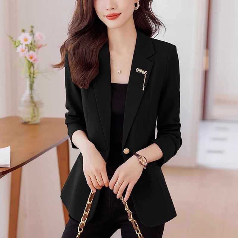 Damer modern blazer med en lätt skräddarsydd passform Mirla-Eva Jonsson