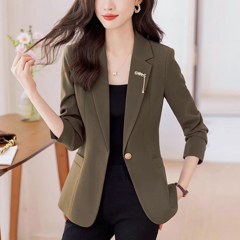 Damer modern blazer med en lätt skräddarsydd passform Mirla-Eva Jonsson