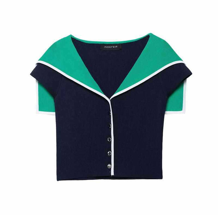 Damer modern blus med maritim krage och knappdetaljer Mirla-Eva Jonsson