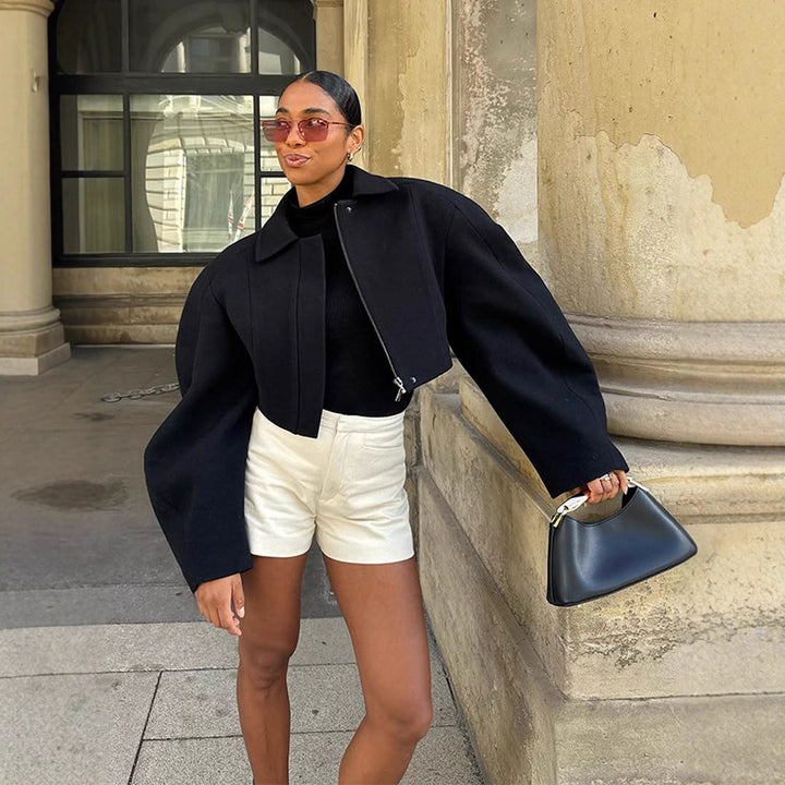 Damer modern cropped jacka med voluminösa ärmar Mirla-Eva Jonsson