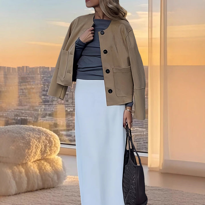 Damer moderna jacka i minimalistisk stil Mirla-Eva Jonsson
