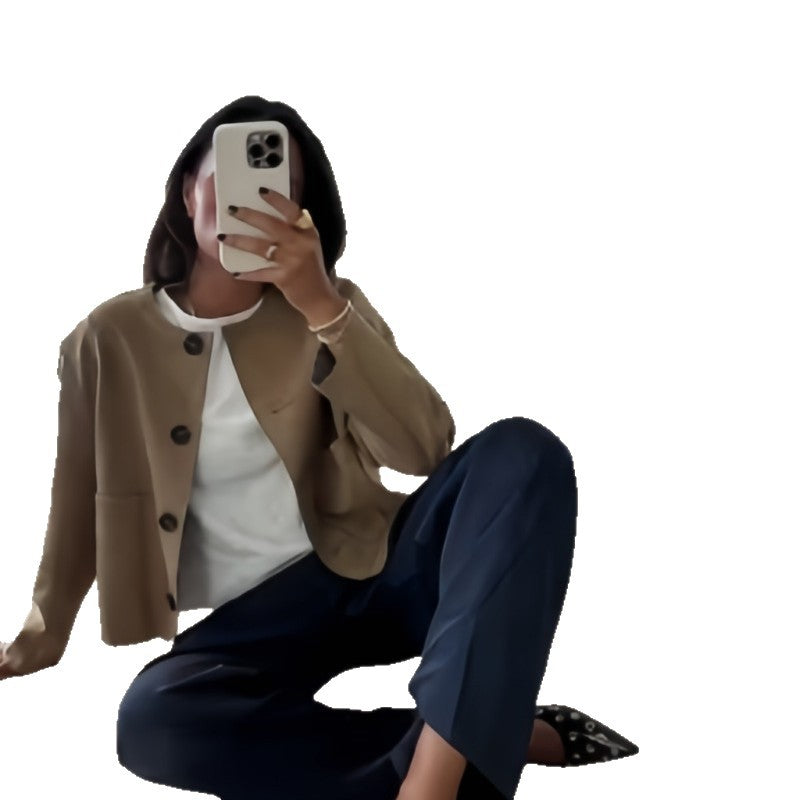 Damer moderna jacka i minimalistisk stil Mirla-Eva Jonsson
