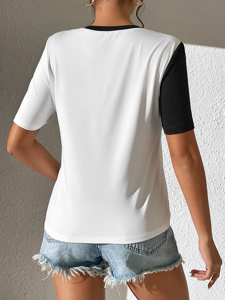 Damer modernt T-shirt med glänsande accenter och avslappnad passform Eva Jonsson-Eva Jonsson