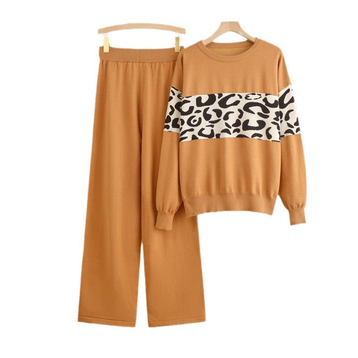 Damer modernt fritids-loungewear-set med trendigt leopardmönster Mirla-Eva Jonsson