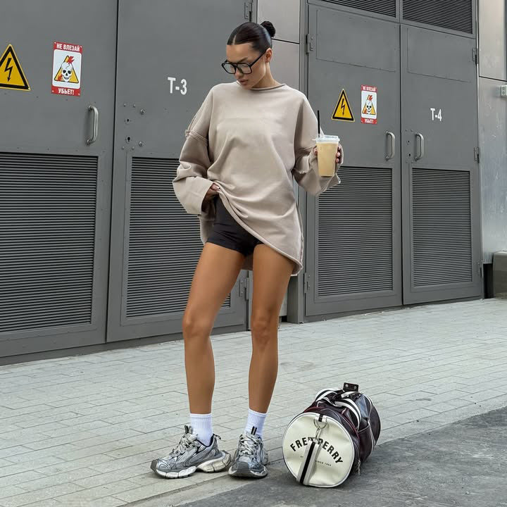 Damer modernt och avslappnat sweatshirt Eva Jonsson-Eva Jonsson