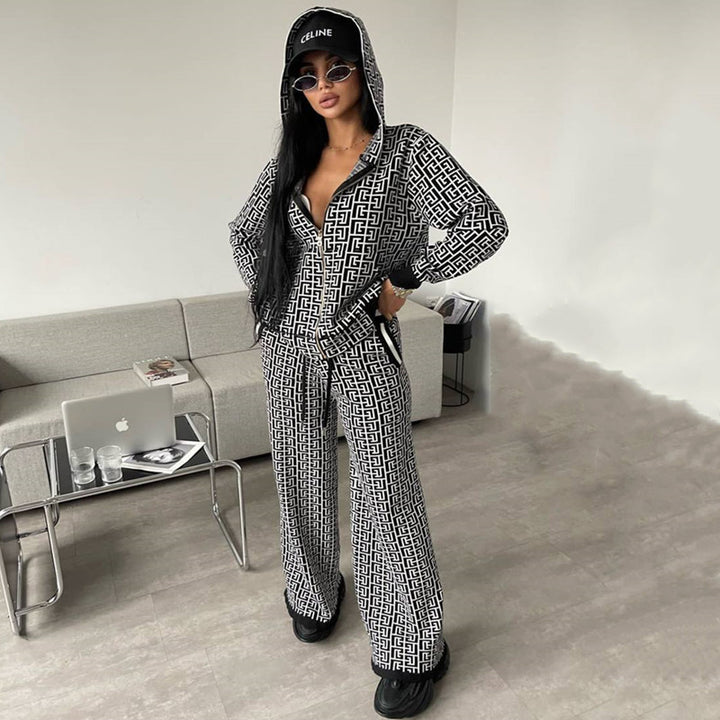 Damer modernt stickat loungewear-set med grafiskt mönster Mirla-Eva Jonsson