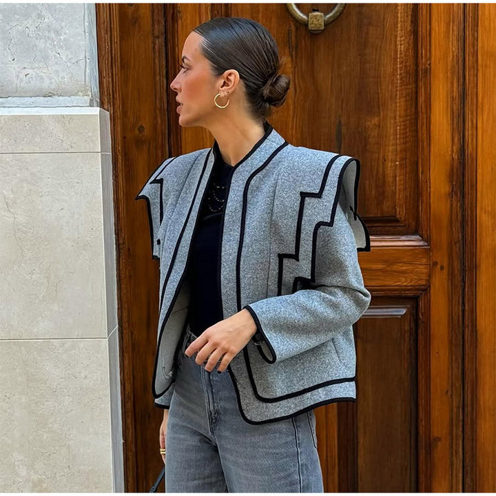 Damer modeshulljacka med markant design Mirla-Eva Jonsson
