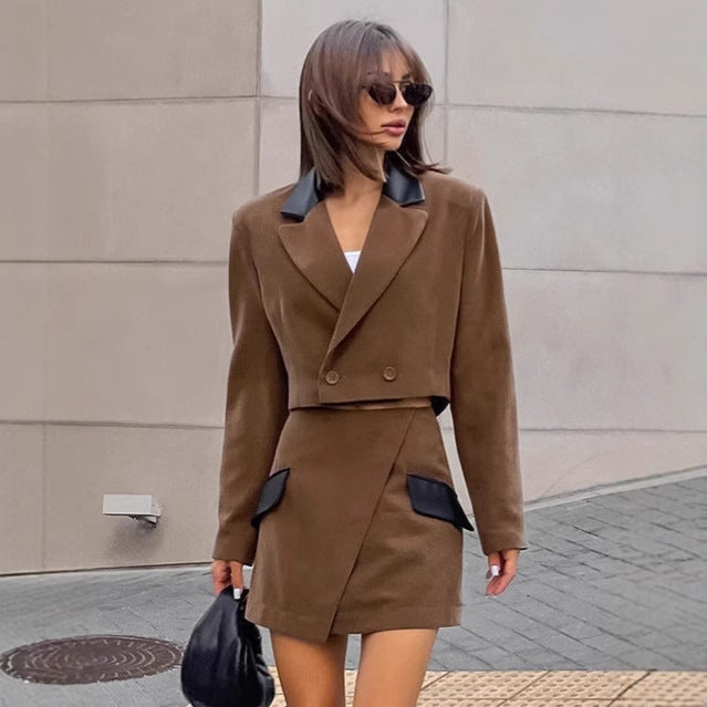 Damer modet blazer-klänning med eleganta fickor och figursydd skärning Mirla-Eva Jonsson