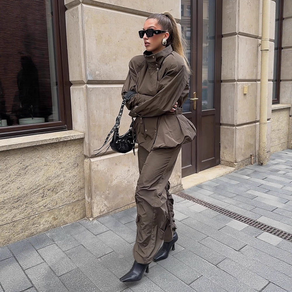 Damer modetrend Utility-jacka med midjebälte och trendiga knapppdetaljer Mirla-Eva Jonsson