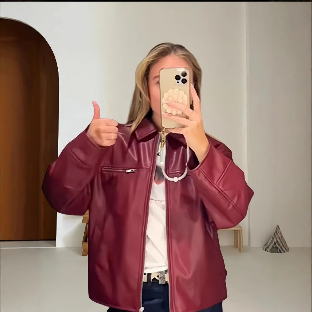 Damer modetrend avslappnad läderjacka med asymmetriska dragkedjor Mirla-Eva Jonsson