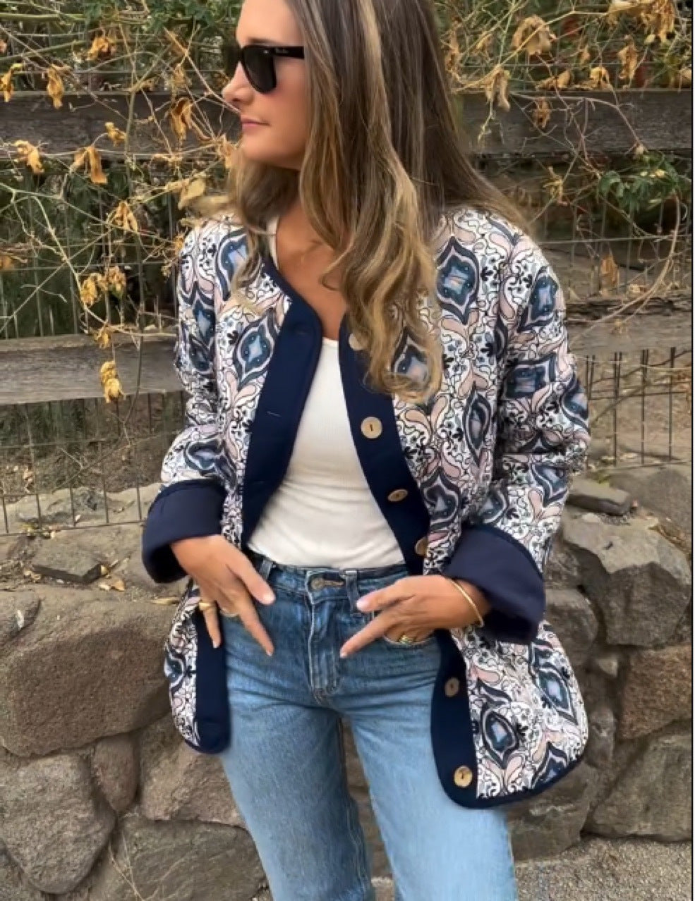 Damer modetrend bomberjacka i etnostil Mirla-Eva Jonsson