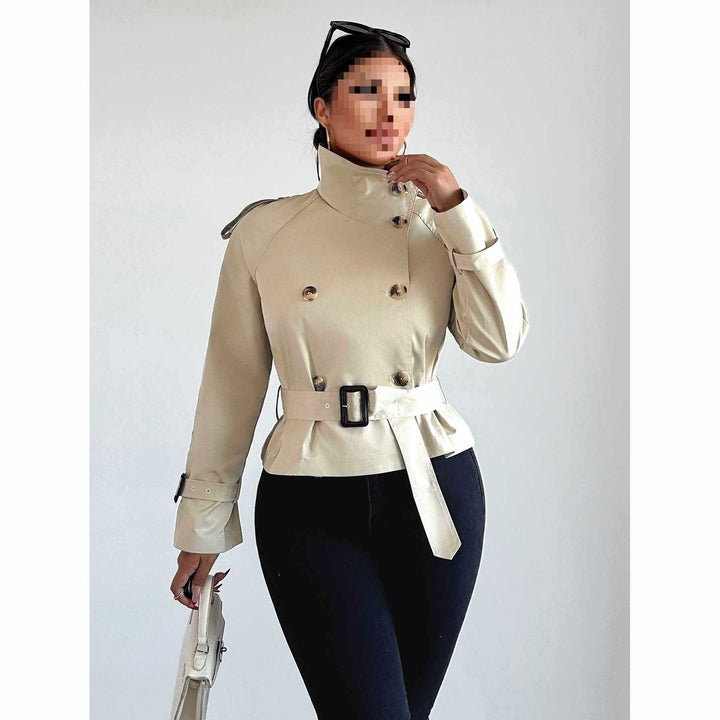 Damer modetrend cropped trenchcoat-jacka med elegant bälte Mirla-Eva Jonsson