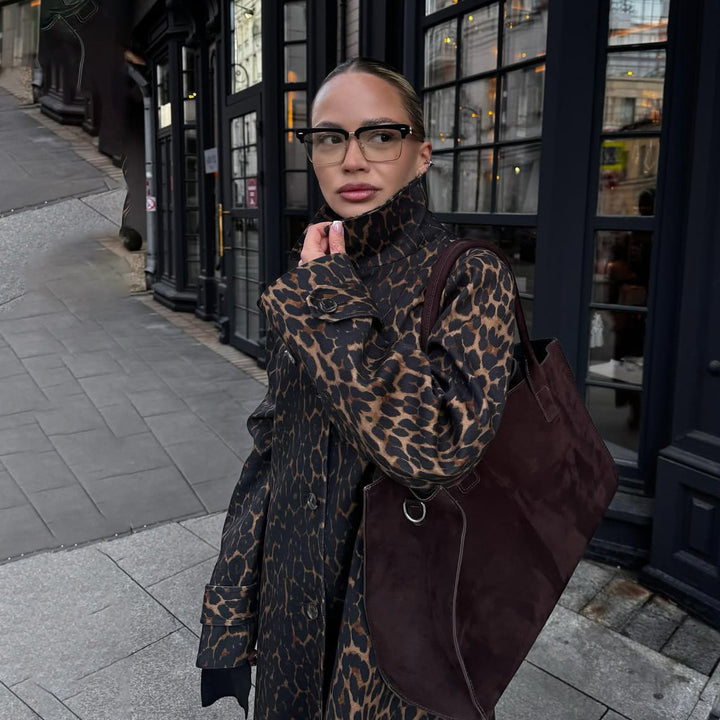 Damer modetrend djurtryck trenchcoat Mirla-Eva Jonsson