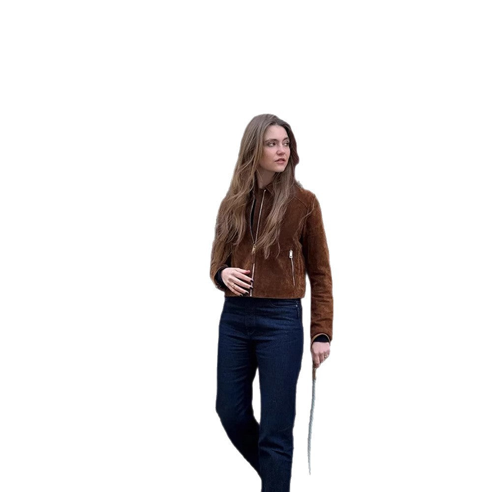 Damer modetrend kort skuren läderjacka med smidig textur Mirla-Eva Jonsson