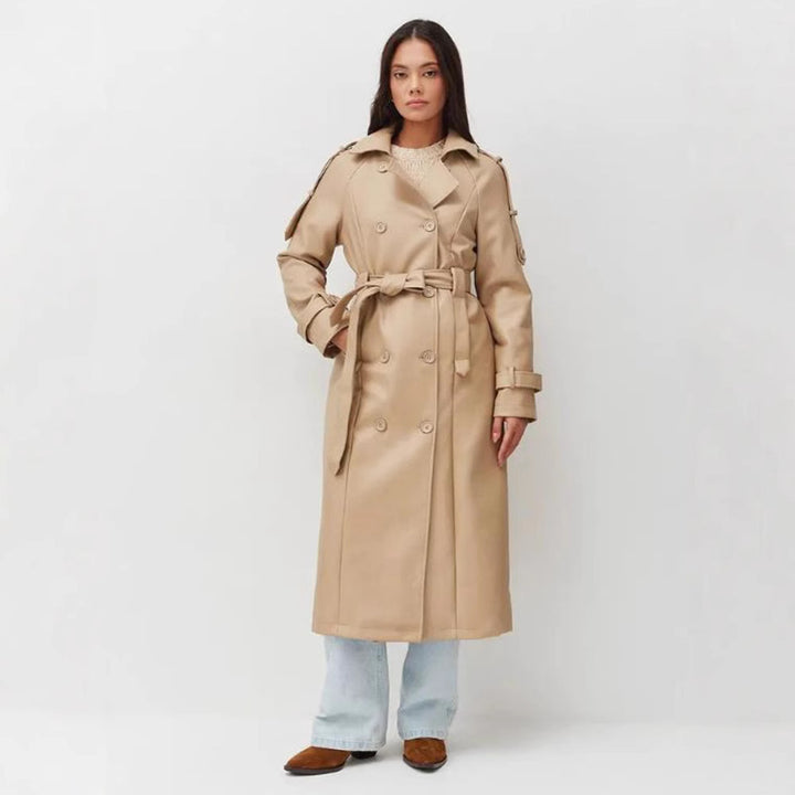 Damer modetrend trenchcoat med bälte Mirla-Eva Jonsson