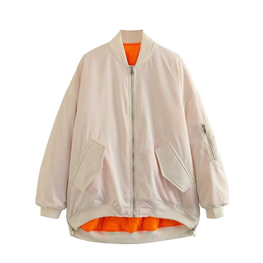 Damer modetrendig oversized bomberjacka med funktionella fickor och sportig design Mirla-Eva Jonsson