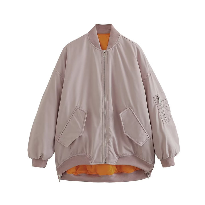 Damer modetrendig oversized bomberjacka med funktionella fickor och sportig design Mirla-Eva Jonsson