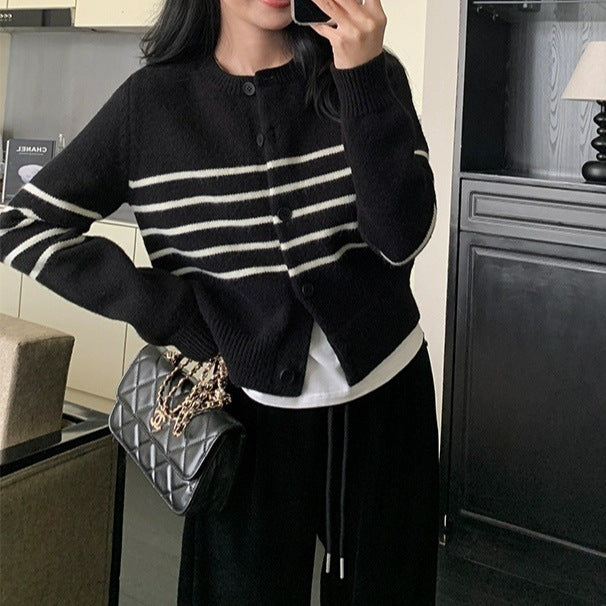 Damer modetrendig stickad cardigan Mirla-Eva Jonsson
