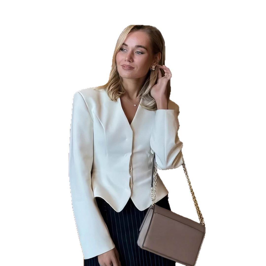 Damer modig blazerjacka med figursydd design och eleganta detaljer Mirla-Eva Jonsson