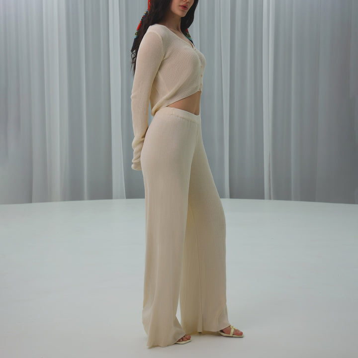 Damer modig och bekväm stickad ensemble med cropped topp och vida byxben Mirla-Eva Jonsson