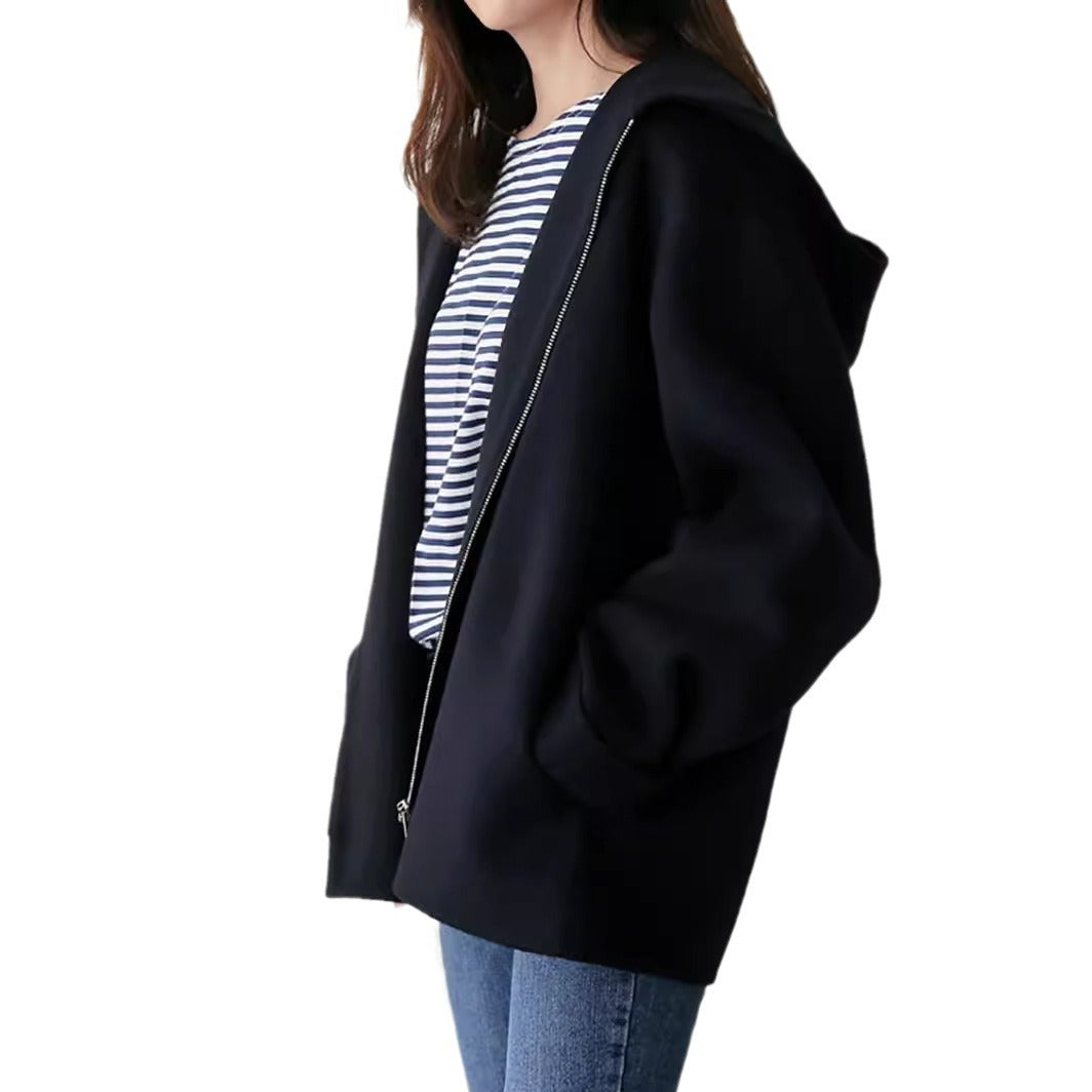 Damer modig och elegant hoodiejacka i mjukt material Mirla-Eva Jonsson
