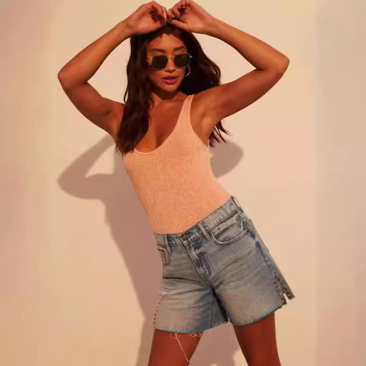 Damer modiga Destroyed Denim-shorts med nitar dekor Mirla-Eva Jonsson