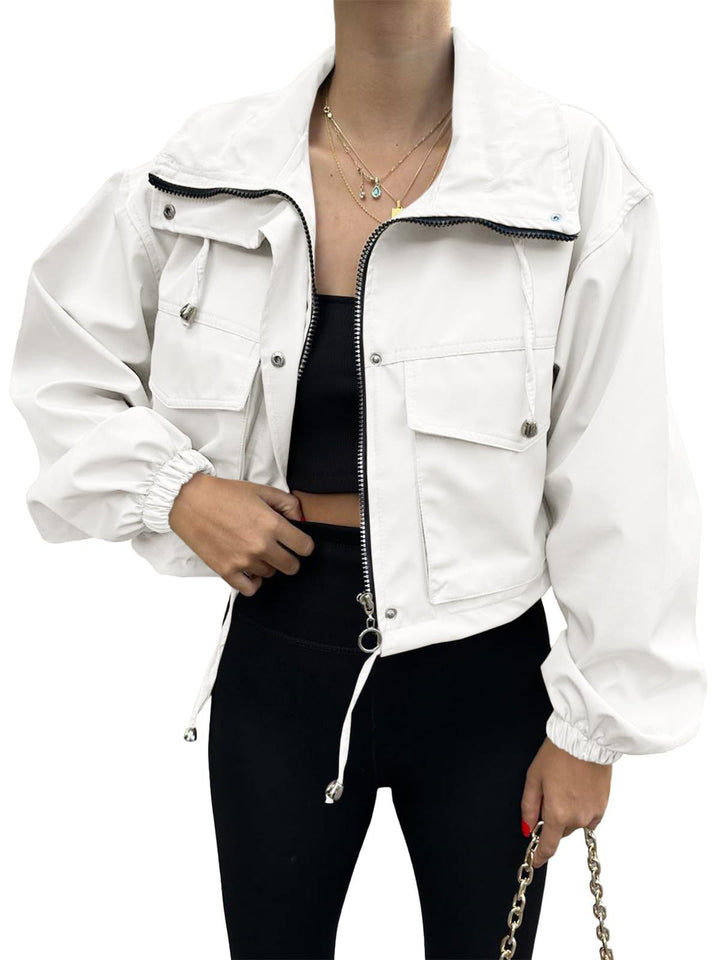 Damer modiga cropped fritidsjacka med praktiska dragsko detaljer Mirla-Eva Jonsson