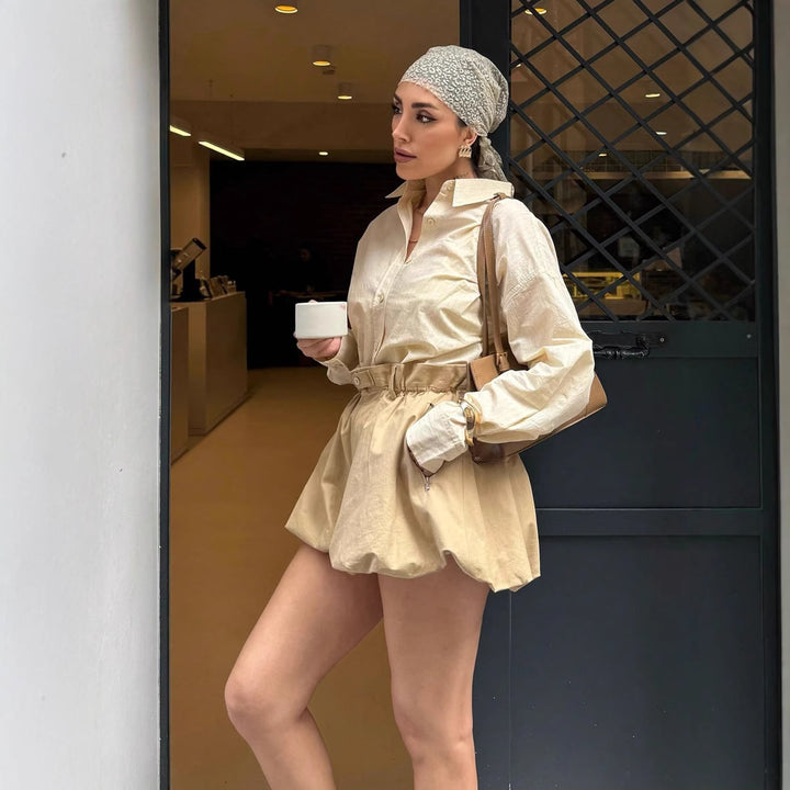 Damer modiga shorts med elastisk midja och sidofickor med dragkedja Mirla-Eva Jonsson