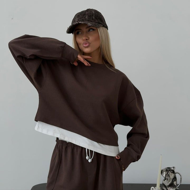 Damer modigt Cropped Sweatshirt och avslappnade vida Lounge-byxor Set Mirla-Eva Jonsson