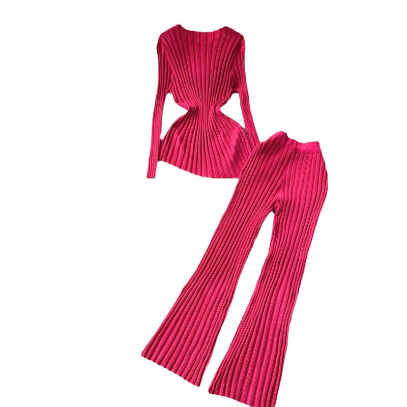 Damer modigt stickat lounge-set med smickrande ribbdetaljer Mirla-Eva Jonsson