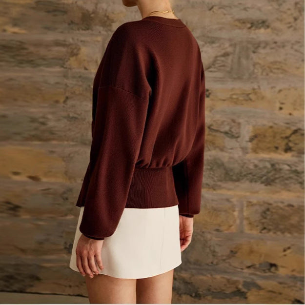 Damer modisch cardigan med djupt V-hals och elegant knapplist Mirla-Eva Jonsson