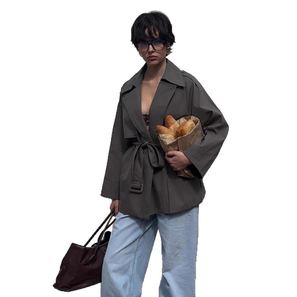 Damer modisch trenchcoat-jacka med avtagbart bälte och oversized skärning Mirla-Eva Jonsson