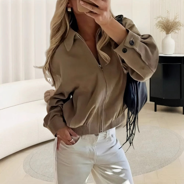 Damer modische Blousonjacka med praktiska fickor Mirla-Eva Jonsson