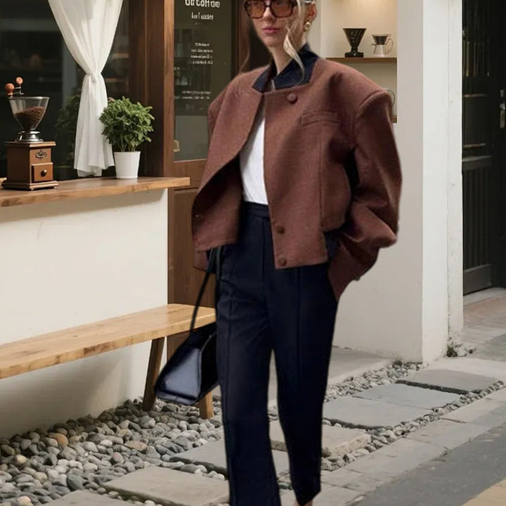 Damer modische cropped jacka med eleganta knapppar detaljer Mirla-Eva Jonsson