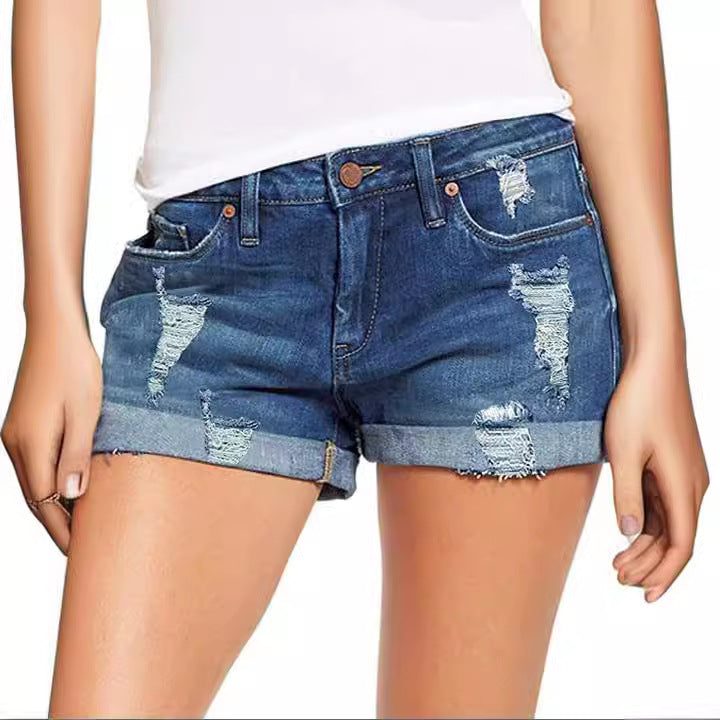 Damer modiska Destroyed Denim-shorts med uppvikta fållar Mirla-Eva Jonsson