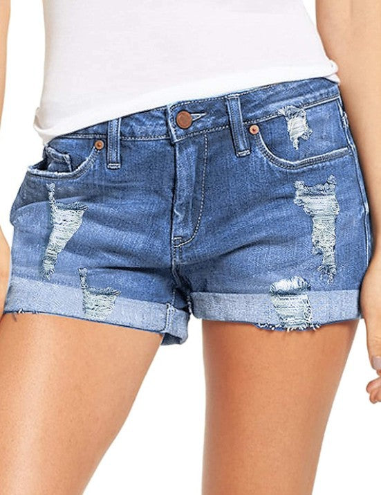 Damer modiska Destroyed Denim-shorts med uppvikta fållar Mirla-Eva Jonsson