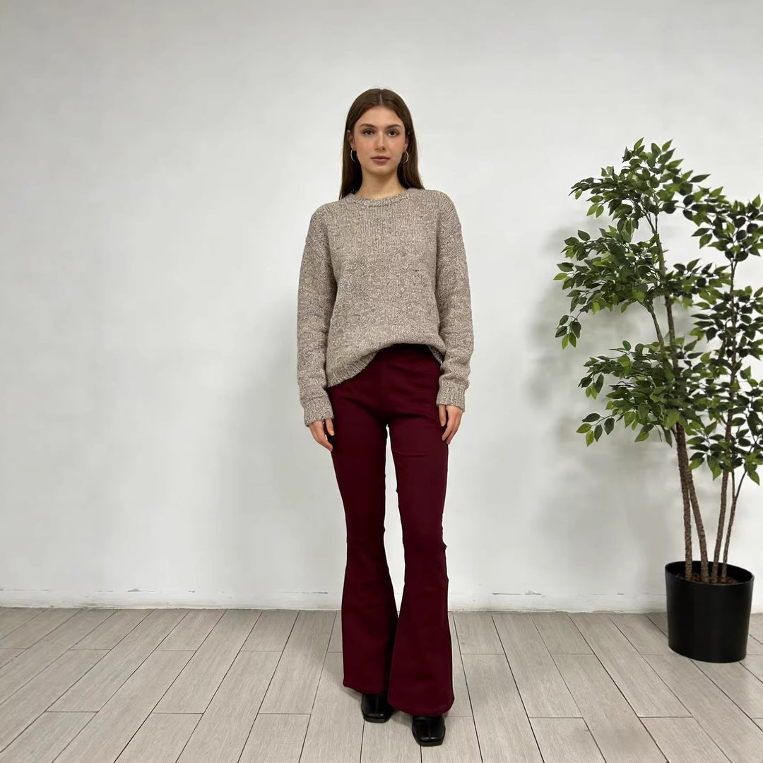 Damer modiska Flared Jeans med hög midja och bekväm passform Mirla-Eva Jonsson