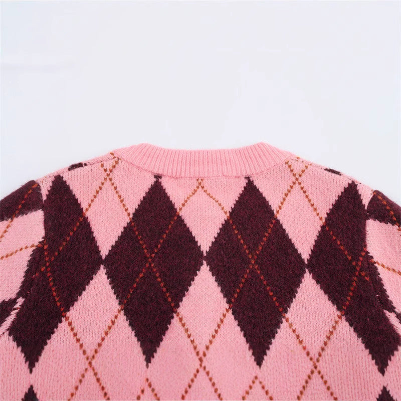 Damer mönstrad stickad cardigan med knapplister och påkostad rhombdesign Mirla-Eva Jonsson