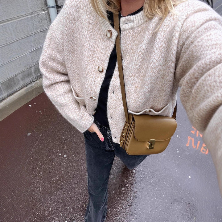 Damer mysig cardigan med eleganta knapppdetaljer Mirla-Eva Jonsson