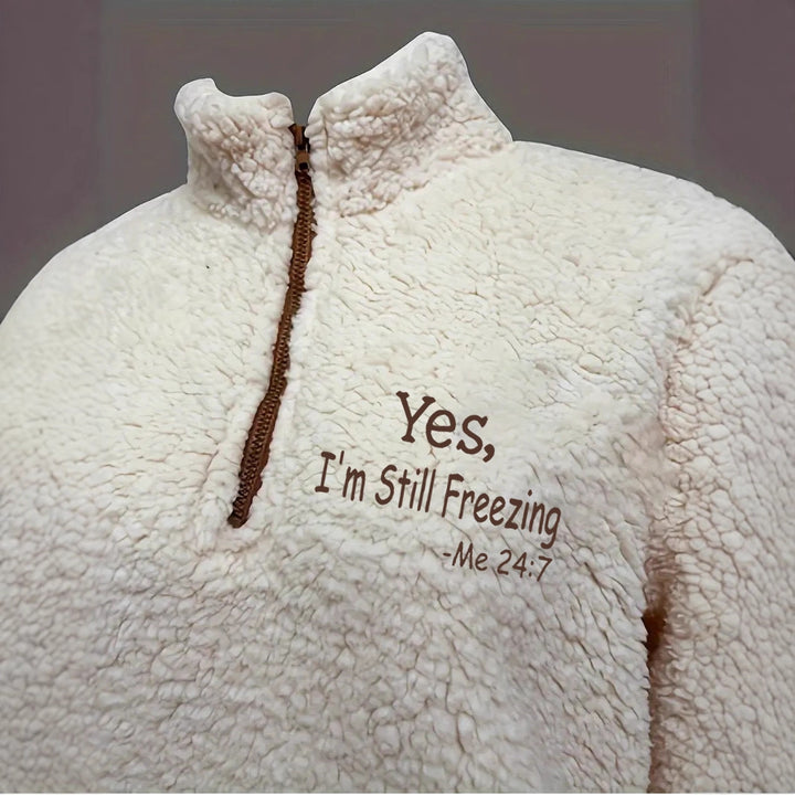 Damer mysig fleece-pullover med kort dragkedja och originell text Mirla-Eva Jonsson