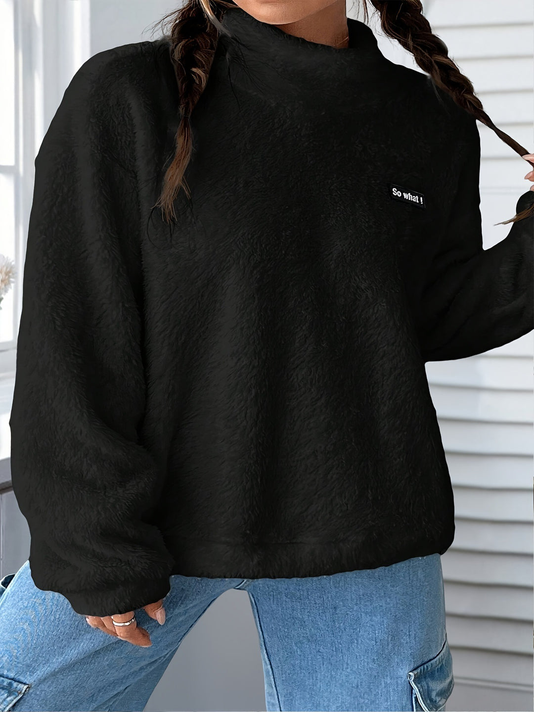 Damer mysig fleece-tröja med modernt broderimotiv Mirla-Eva Jonsson