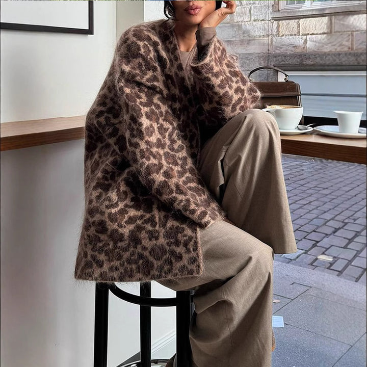 Damer mysig leopardjacka i högkvalitativt material Mirla-Eva Jonsson