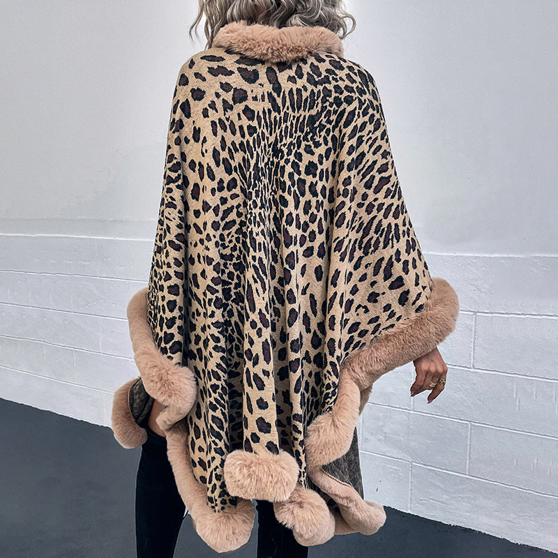 Damer mysig poncho med lyxigt konstpälsdetalj och leopardmönster Eva Jonsson-Eva Jonsson
