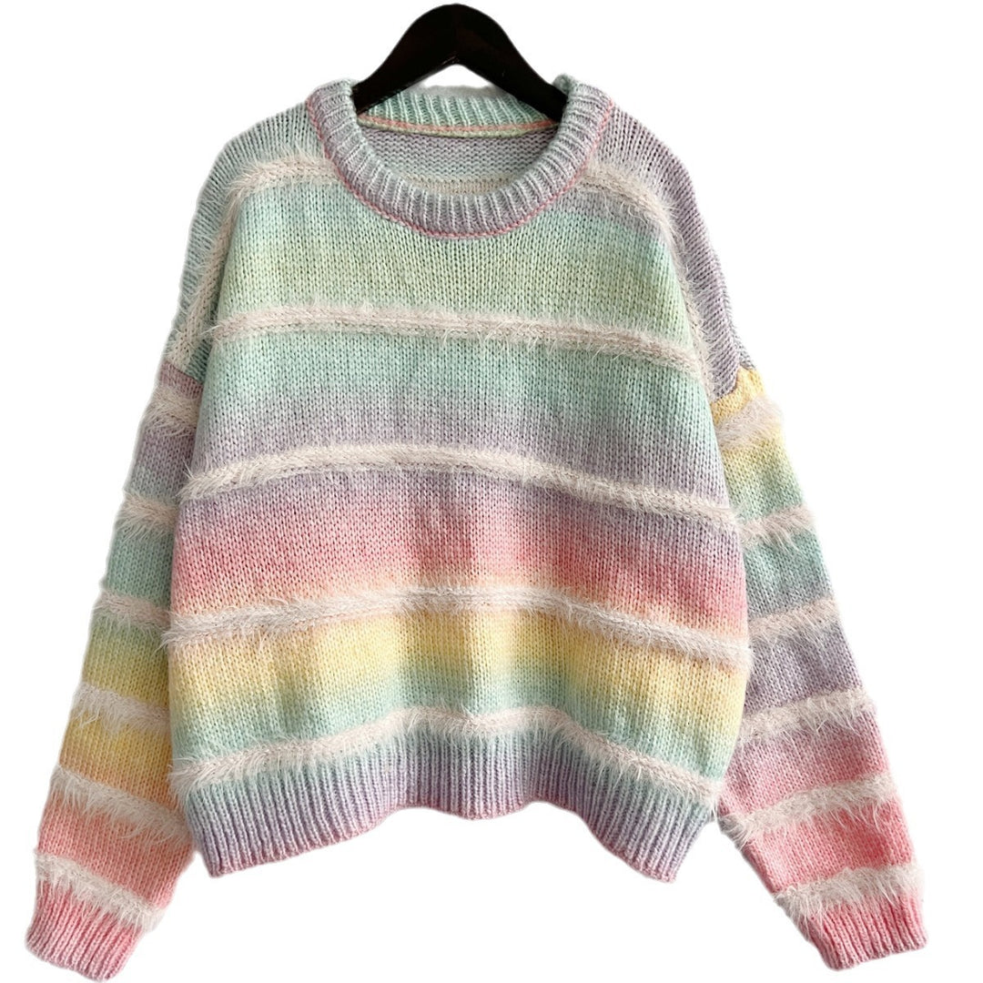 Damer mysig stickad tröja med mjuk färggradient och fluffig textur Mirla-Eva Jonsson