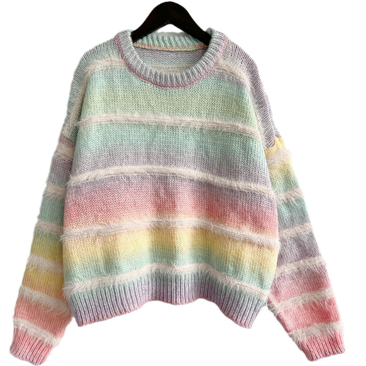 Damer mysig stickad tröja med mjuk färggradient och fluffig textur Mirla-Eva Jonsson