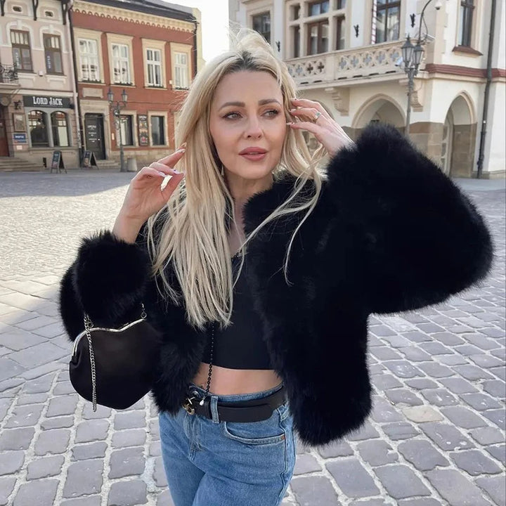 Damer mysig teddyjacka med kort snitt och smickrande design Eva Jonsson-Eva Jonsson