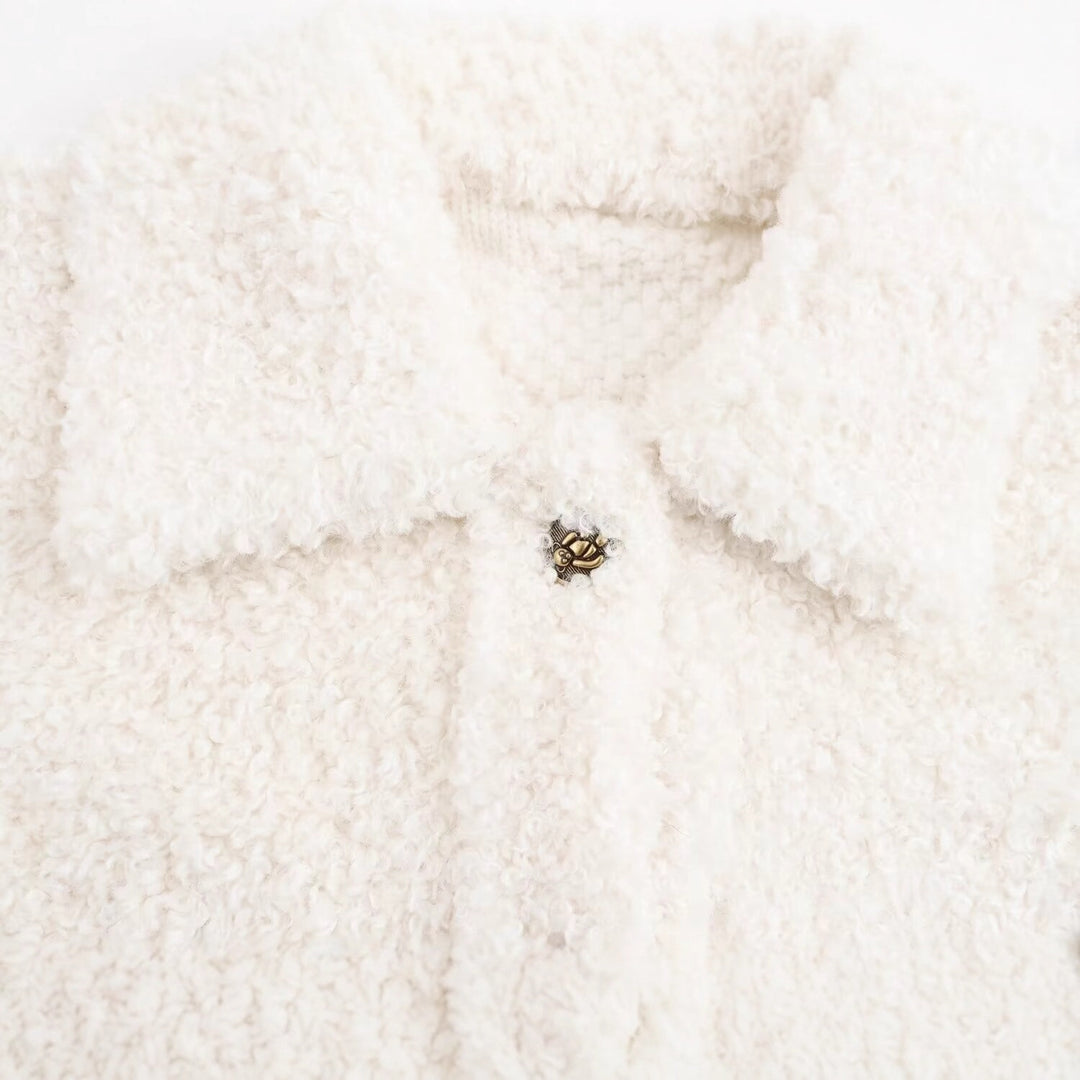 Damer mysiga och eleganta teddyjacka med strukturerade ärmar Mirla-Eva Jonsson